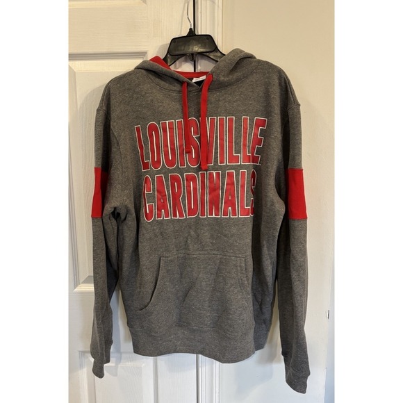 Captivating Apparel Other - University Of Louisville Cardinals Captivating Hooded Sweatshirt Sz‎ M *READ*